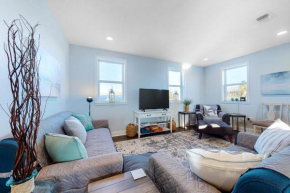 Oasis by the Bay-Upstairs Unit